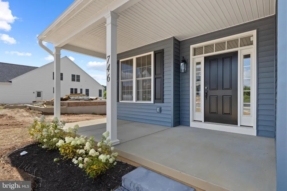 11011110 TRINITY DRIVE Oxford, PA 19363