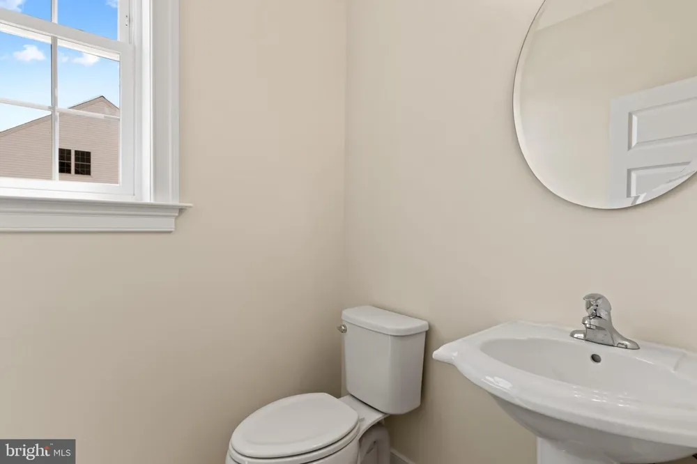 11011110 TRINITY DRIVE Oxford, PA 19363