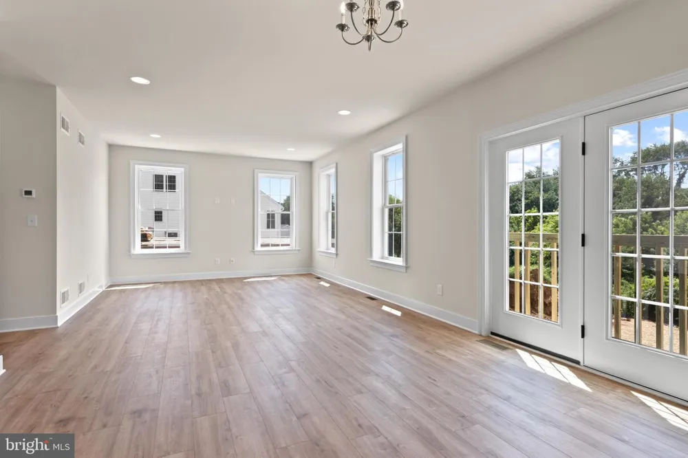 11011110 TRINITY DRIVE Oxford, PA 19363