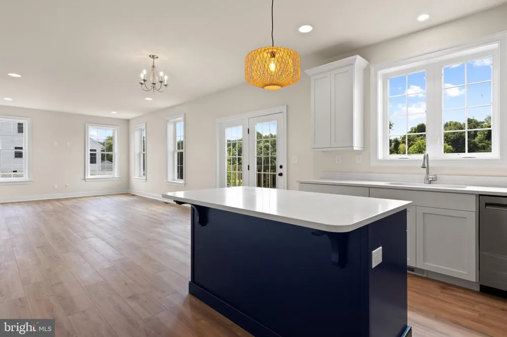 11011110 TRINITY DRIVE Oxford, PA 19363