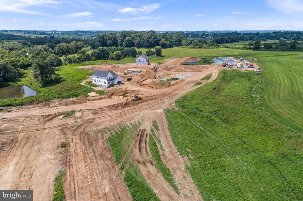 11011110 TRINITY DRIVE Oxford, PA 19363