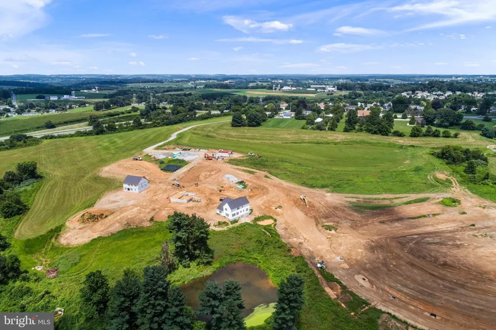 11011110 TRINITY DRIVE Oxford, PA 19363
