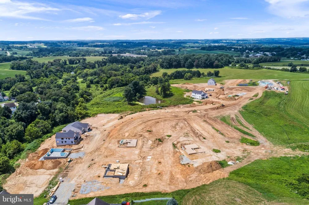 11011110 TRINITY DRIVE Oxford, PA 19363