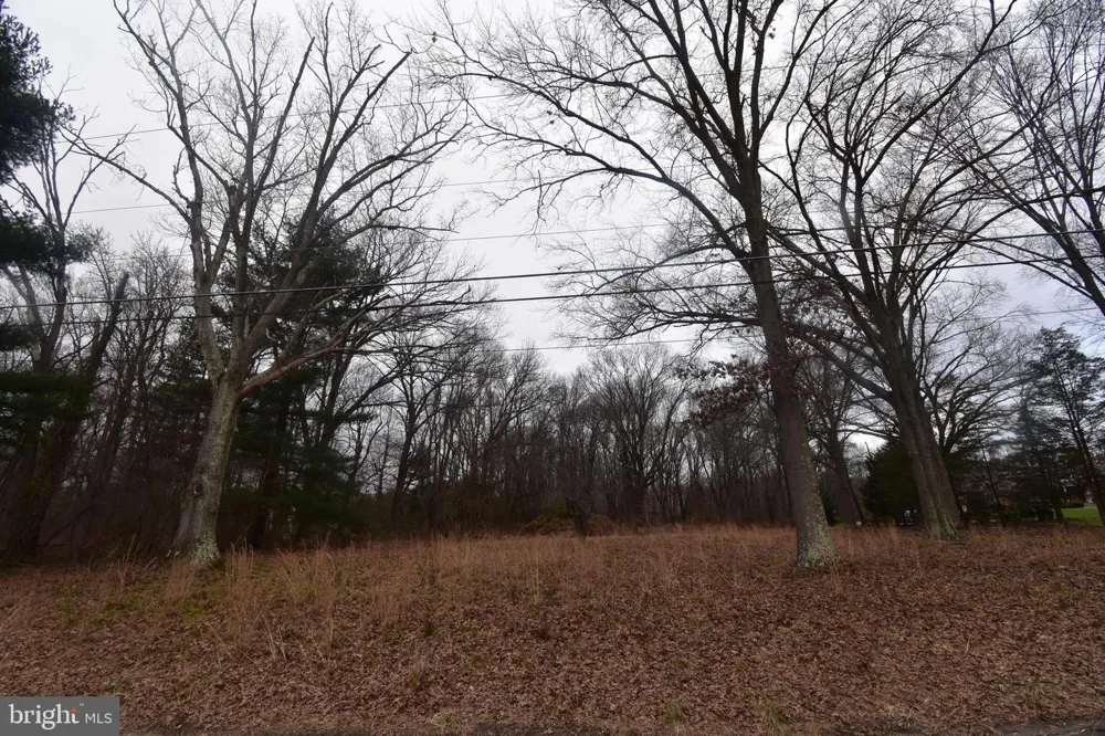 901 MCELWEE ROAD Moorestown, NJ 08057