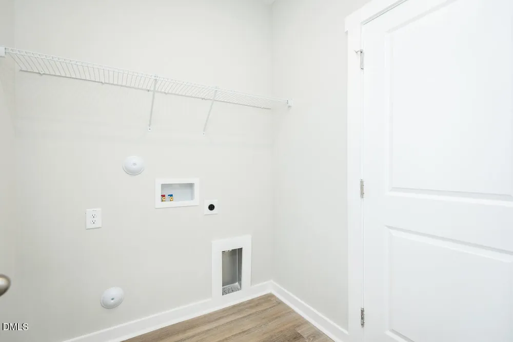409 E Lee Avenue Yadkinville, NC 27055
