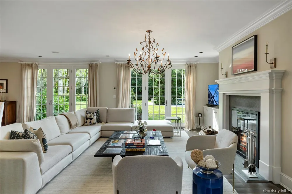 231 Flying Point Road Southampton, NY 11968