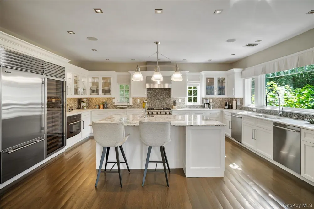 231 Flying Point Road Southampton, NY 11968