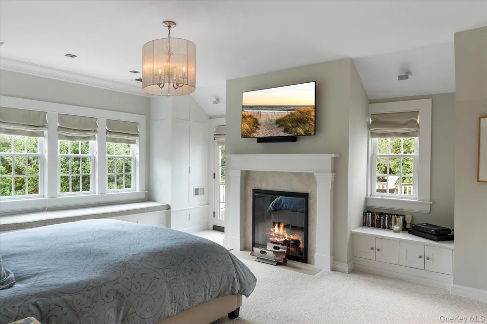 231 Flying Point Road Southampton, NY 11968