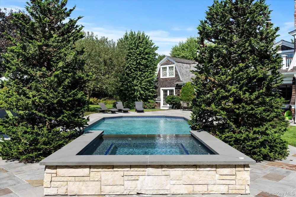 231 Flying Point Road Southampton, NY 11968