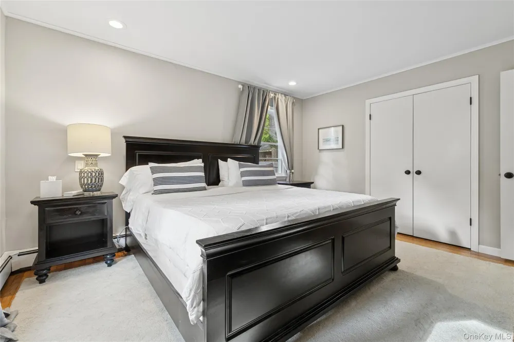 1181 FIREPLACE RD East Hampton, NY 11937