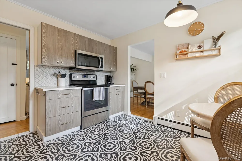 1181 FIREPLACE RD East Hampton, NY 11937