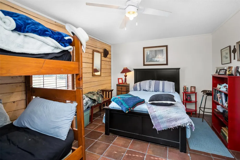 120 Fsr 513 Kennard, TX 75847