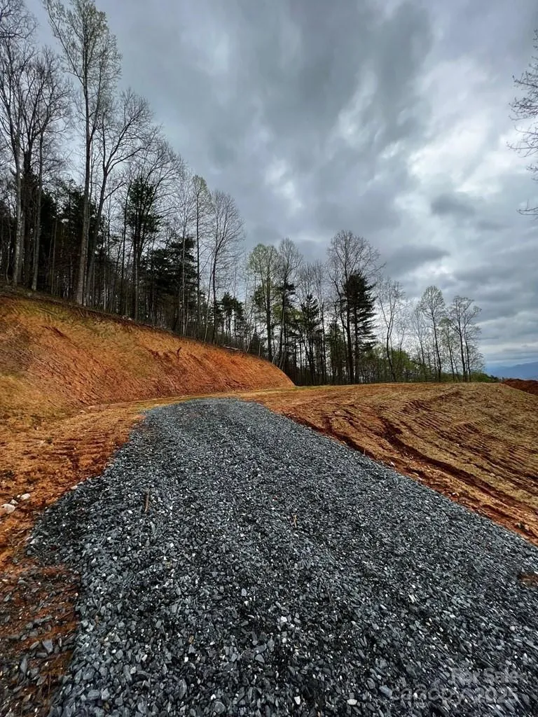 44 Bee Gum Ridge #44 Almond, NC 28702
