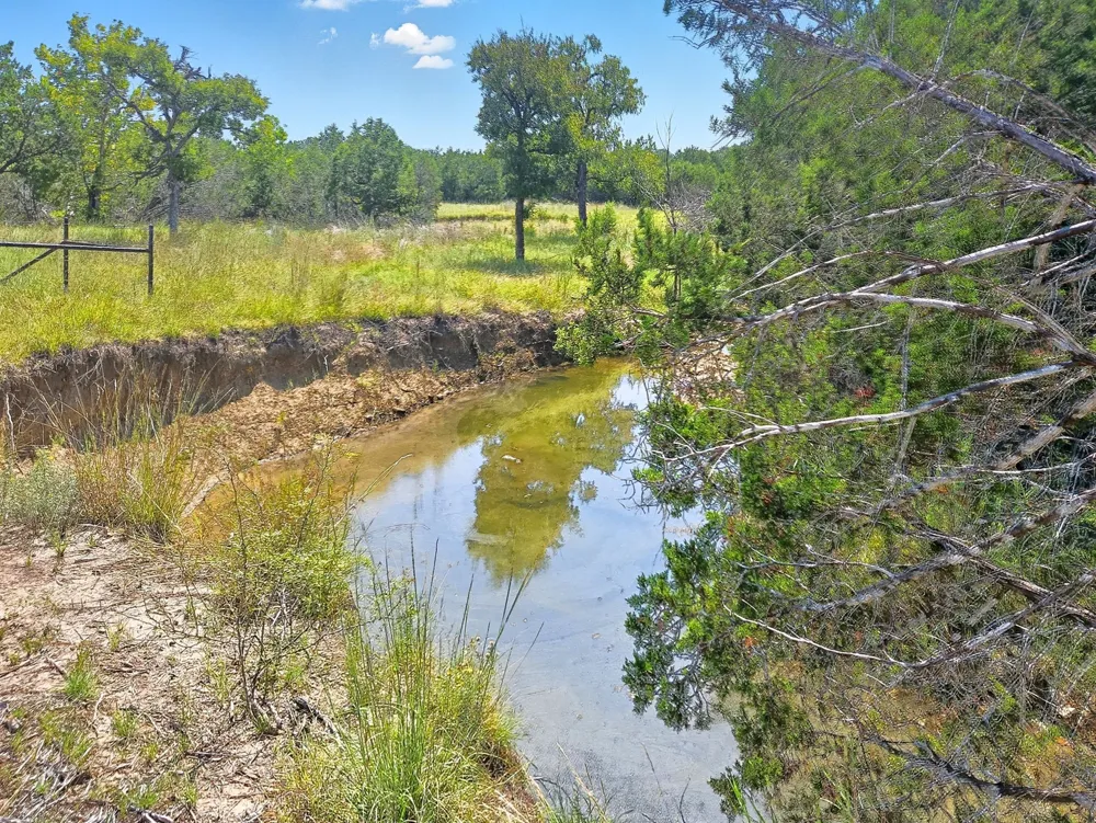 PR 42102 Evant, TX 76525