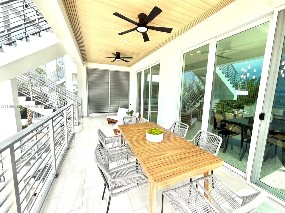 990 41st Gulf Street 9 Other City - In The State Of Florida, FL 33050