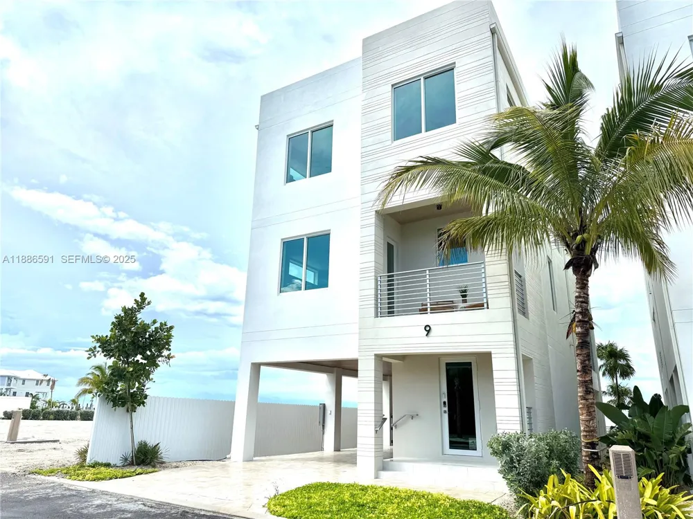 990 41st Gulf Street 9 Other City - In The State Of Florida, FL 33050