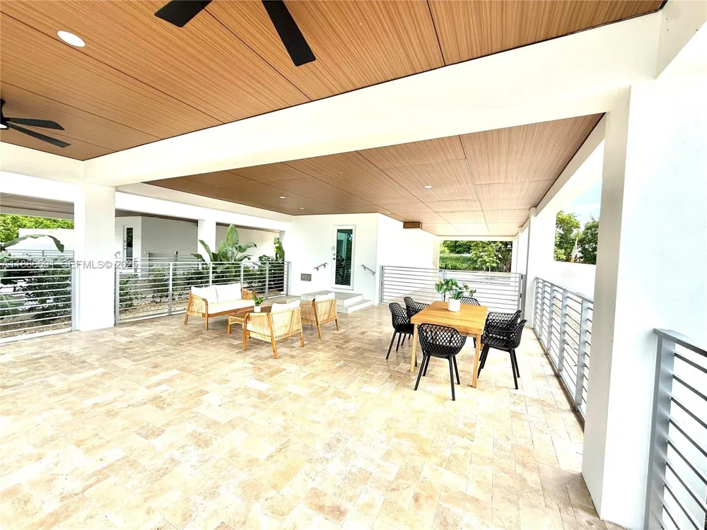 990 41st Gulf Street 9 Other City - In The State Of Florida, FL 33050
