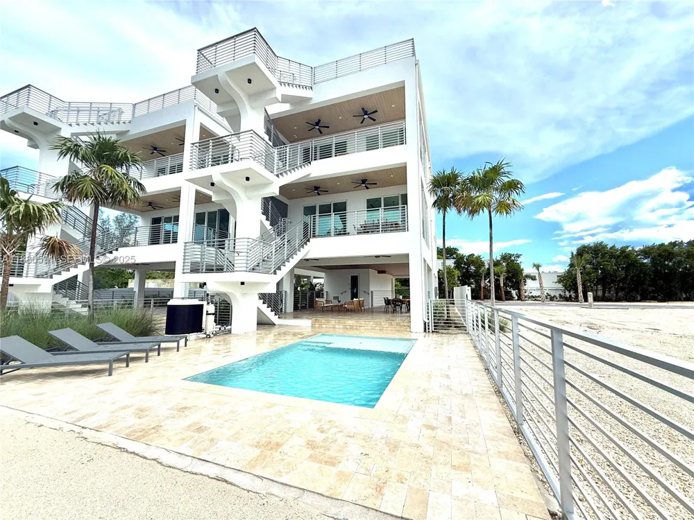 990 41st Gulf Street 9 Other City - In The State Of Florida, FL 33050