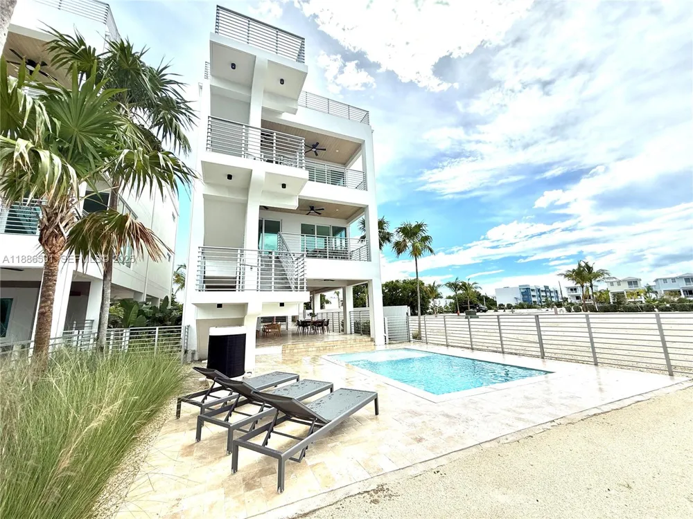 990 41st Gulf Street 9 Other City - In The State Of Florida, FL 33050