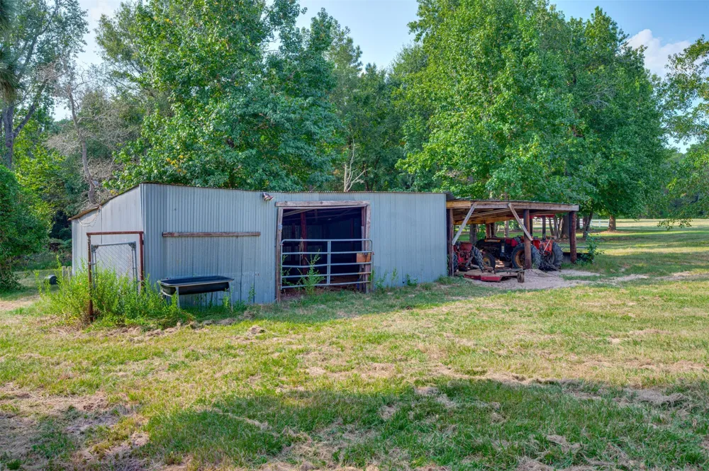 3269 An County Road 153 Palestine, TX 75801