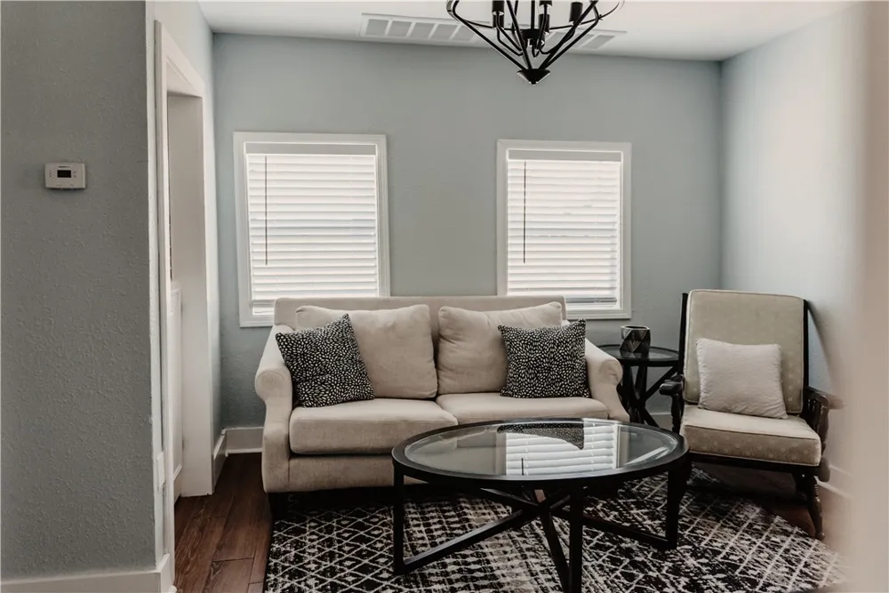 1318 Mesquite Street Corpus Christi, TX 78401