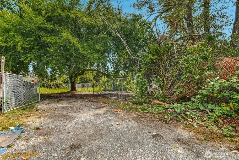 523 Park Street Monroe, WA 98272