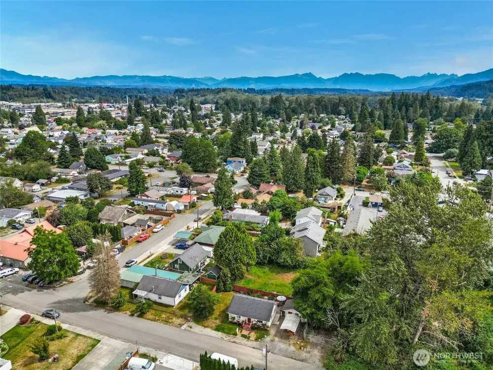 523 Park Street Monroe, WA 98272