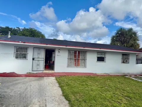 19611 NW 47th Ave