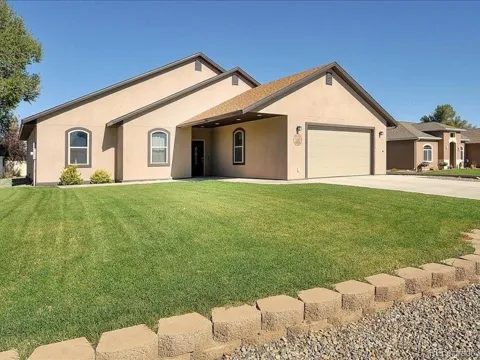 711 Cottonwood Circle Circle