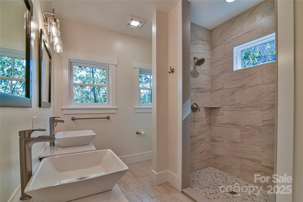 71 Crossings Circle Fairview, NC 28730
