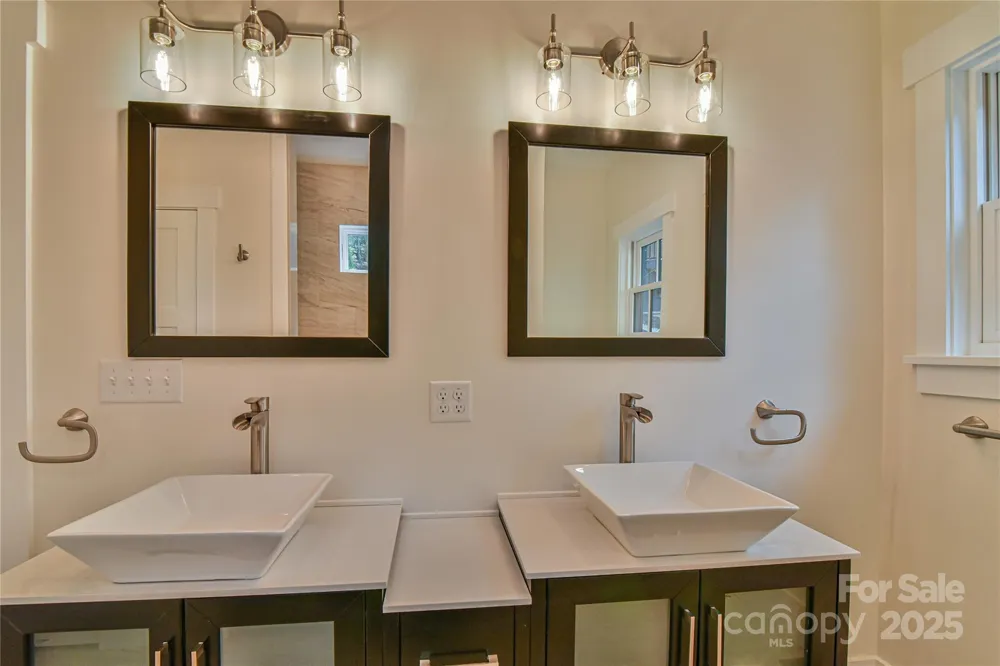 71 Crossings Circle Fairview, NC 28730