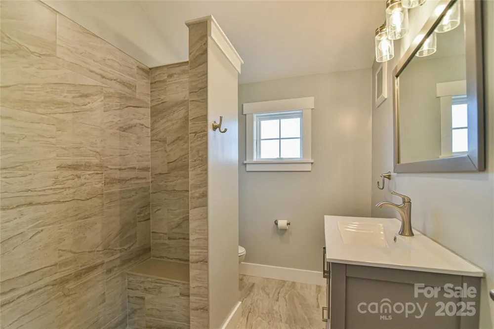 71 Crossings Circle Fairview, NC 28730