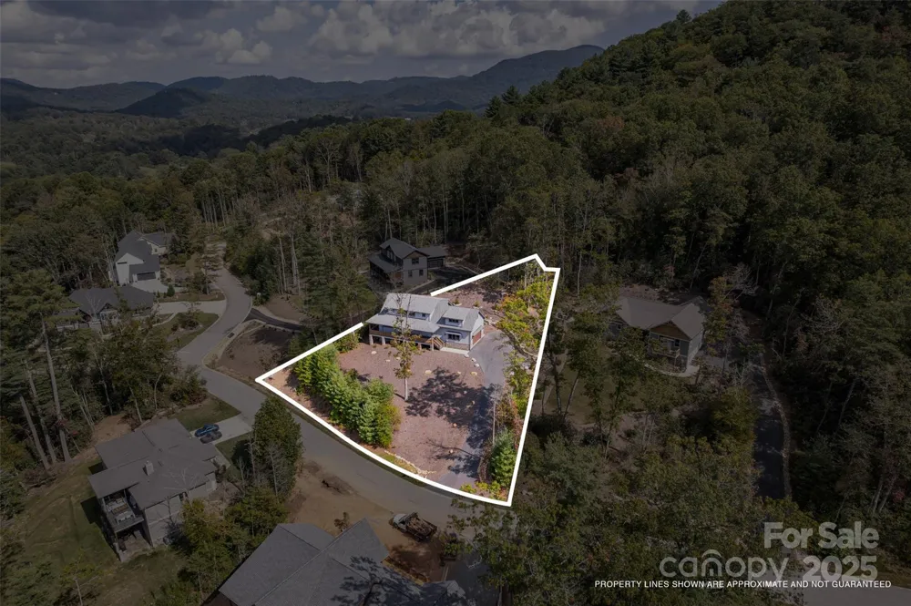 71 Crossings Circle Fairview, NC 28730