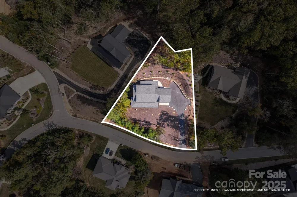 71 Crossings Circle Fairview, NC 28730