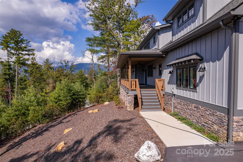 71 Crossings Circle Fairview, NC 28730