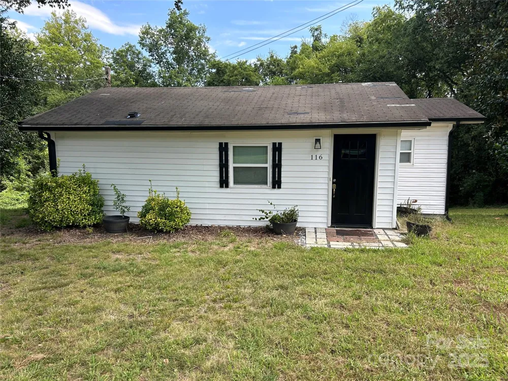 116 Pond Street Lexington, NC 27292