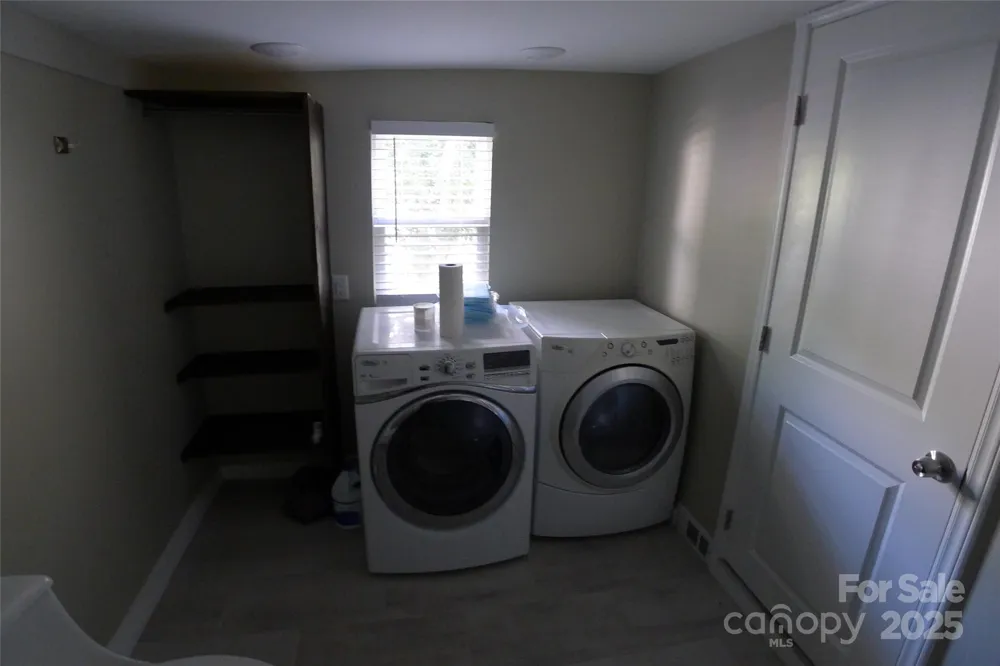 116 Pond Street Lexington, NC 27292