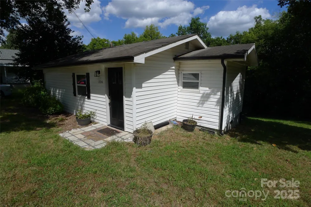 116 Pond Street Lexington, NC 27292