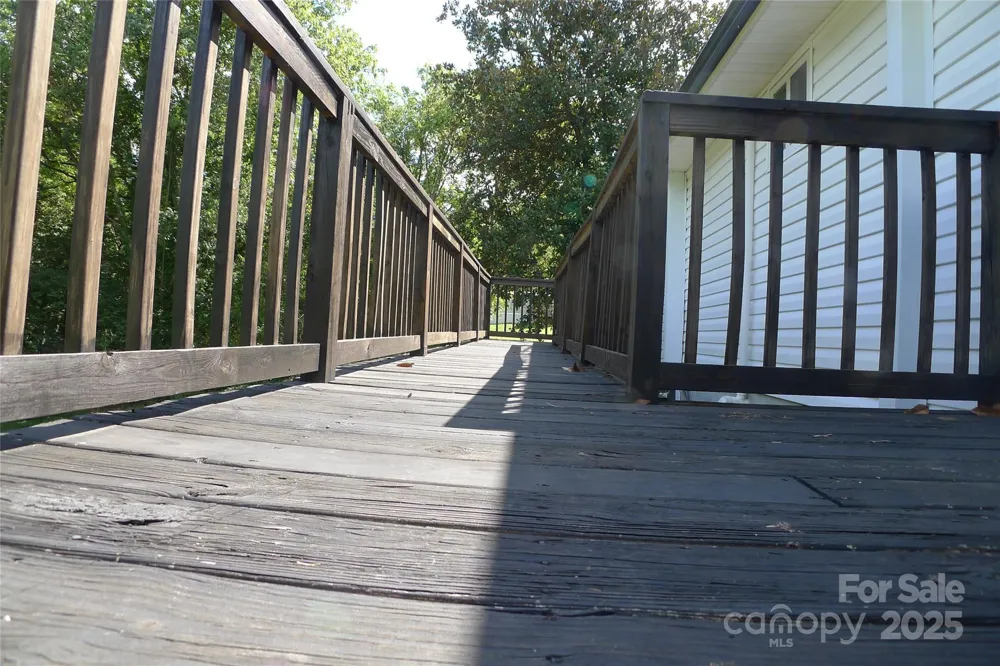 116 Pond Street Lexington, NC 27292