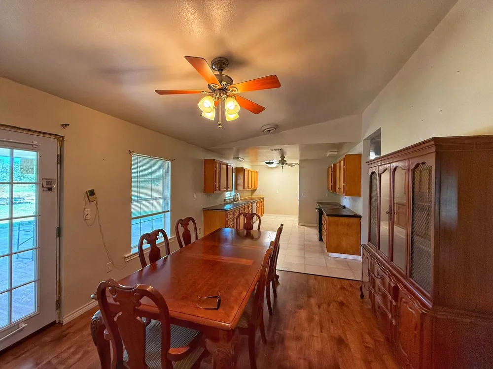 9496 Batson Rd Normangee, TX 77871