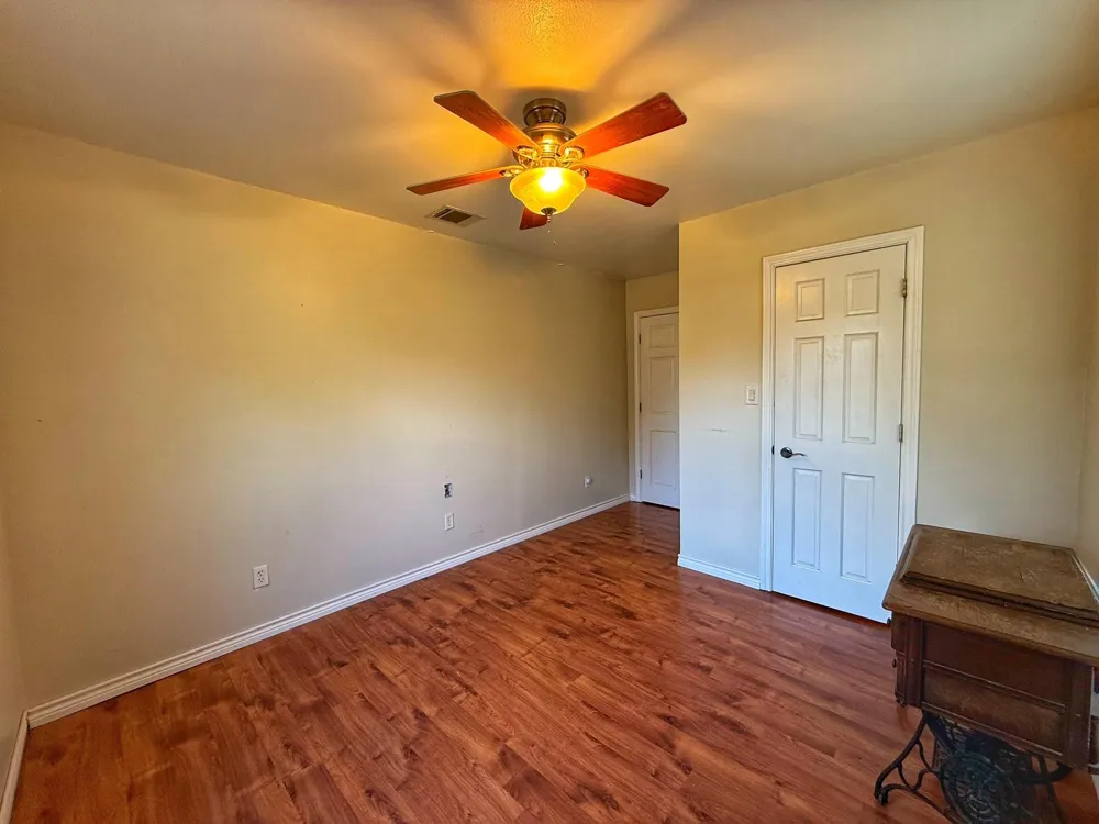 9496 Batson Rd Normangee, TX 77871