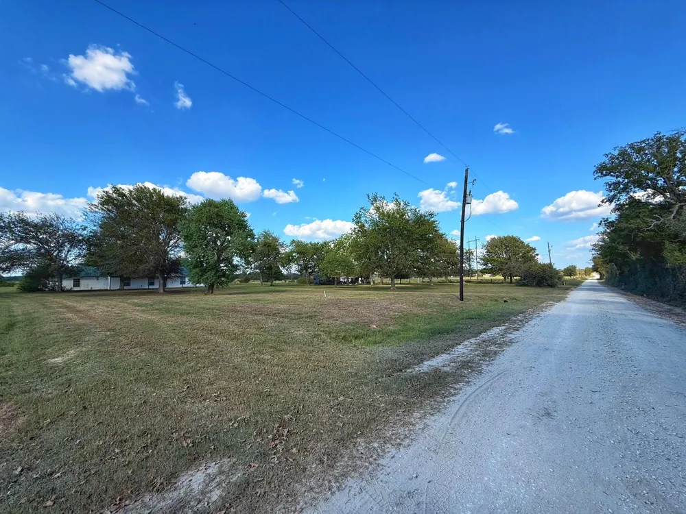 9496 Batson Rd Normangee, TX 77871