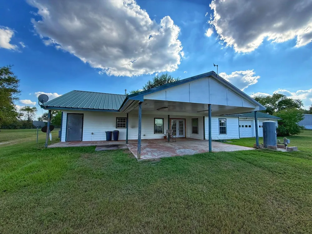 9496 Batson Rd Normangee, TX 77871