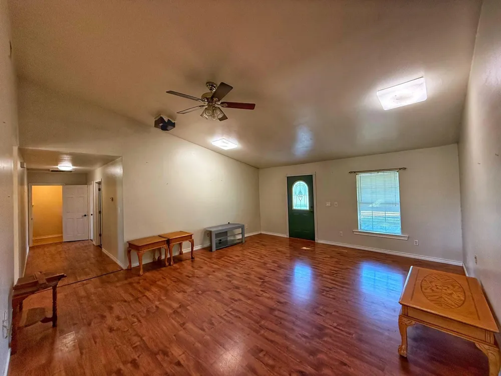 9496 Batson Rd Normangee, TX 77871
