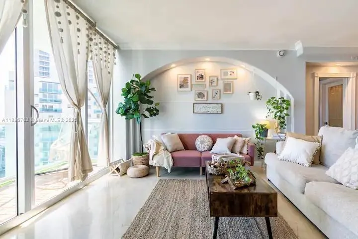 3901 S Ocean Dr #14L Hollywood, FL 33019