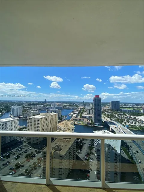 1800 S Ocean Dr #2909