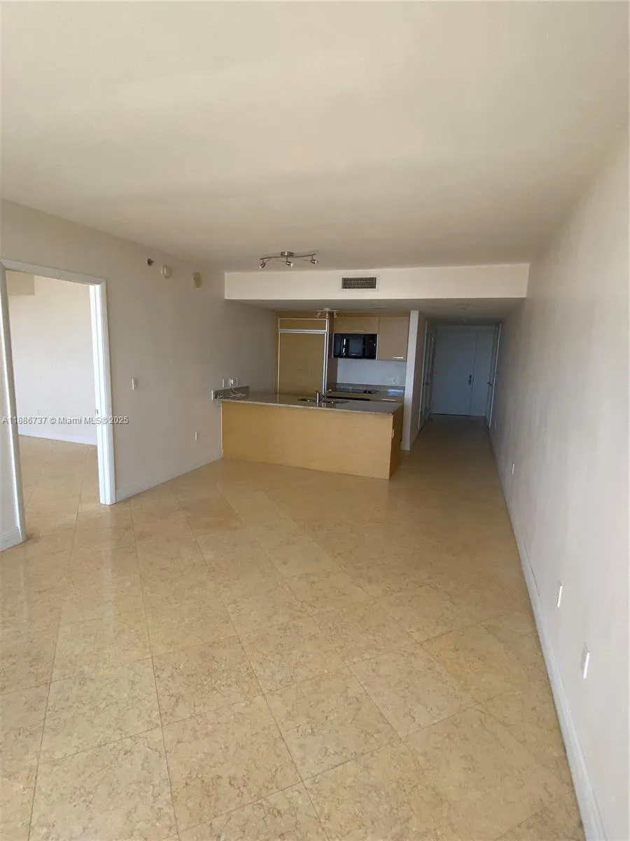 1800 S Ocean Dr #2909 Hallandale Beach, FL 33009