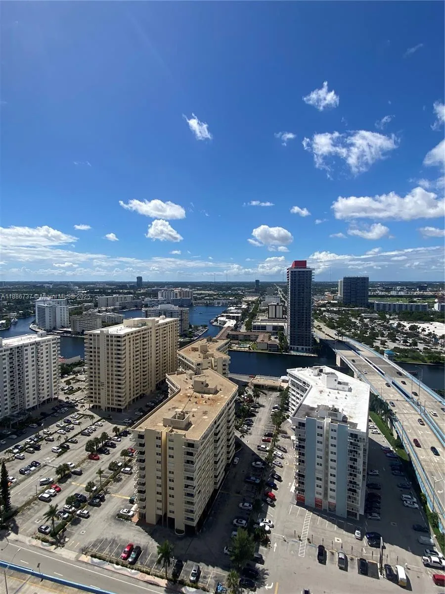1800 S Ocean Dr #2909 Hallandale Beach, FL 33009