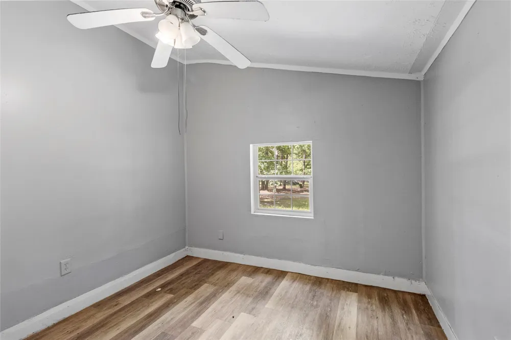 8 Jackson Road Huntsville, TX 77320