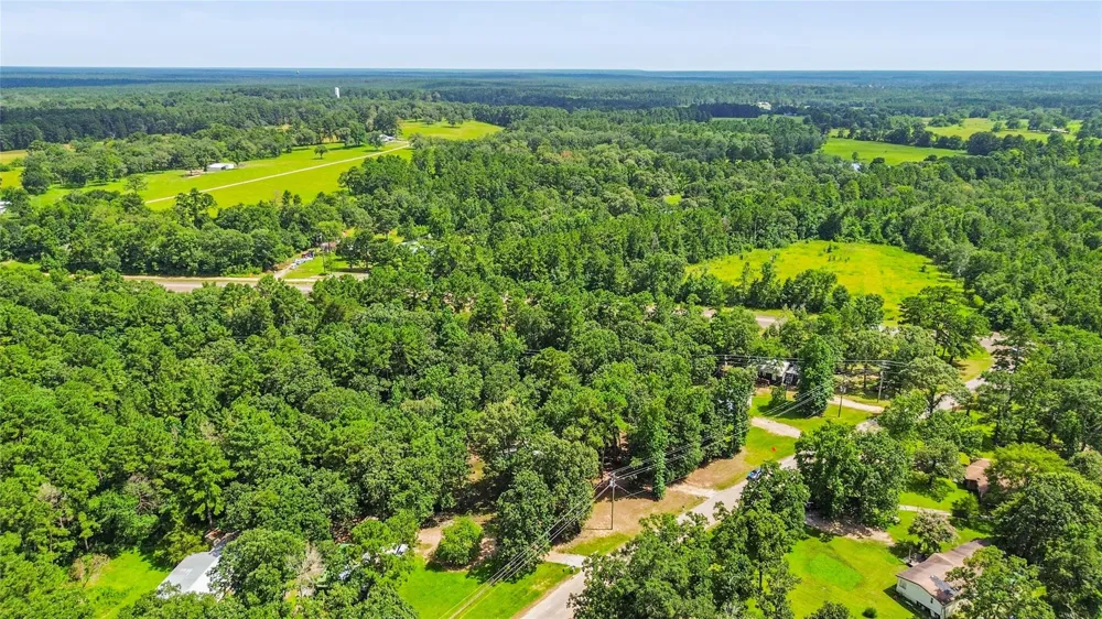 8 Jackson Road Huntsville, TX 77320